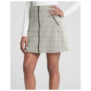 GAP Gray Black White Plaid High Waisted Zipper A-Line Stretch Mini Skirt